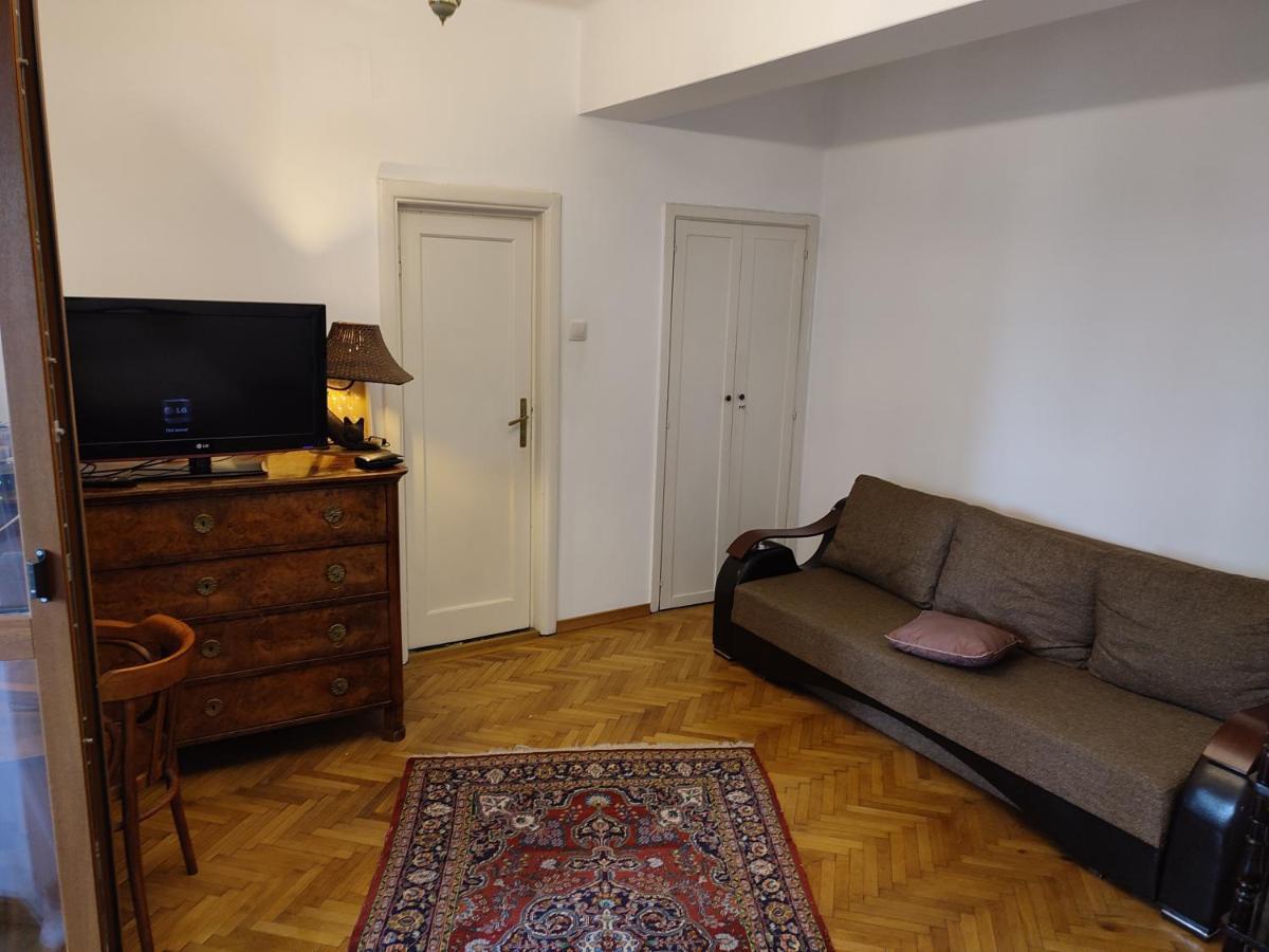 Accommodation Ateneu Palace Bucarest Exterior foto
